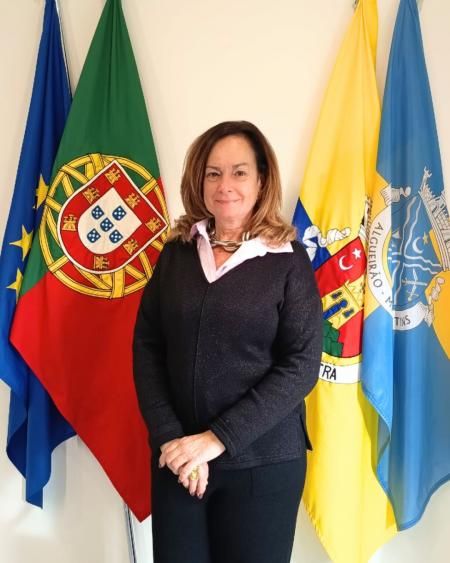 Maria Paula Gomes Pinto Sim&otilde;es