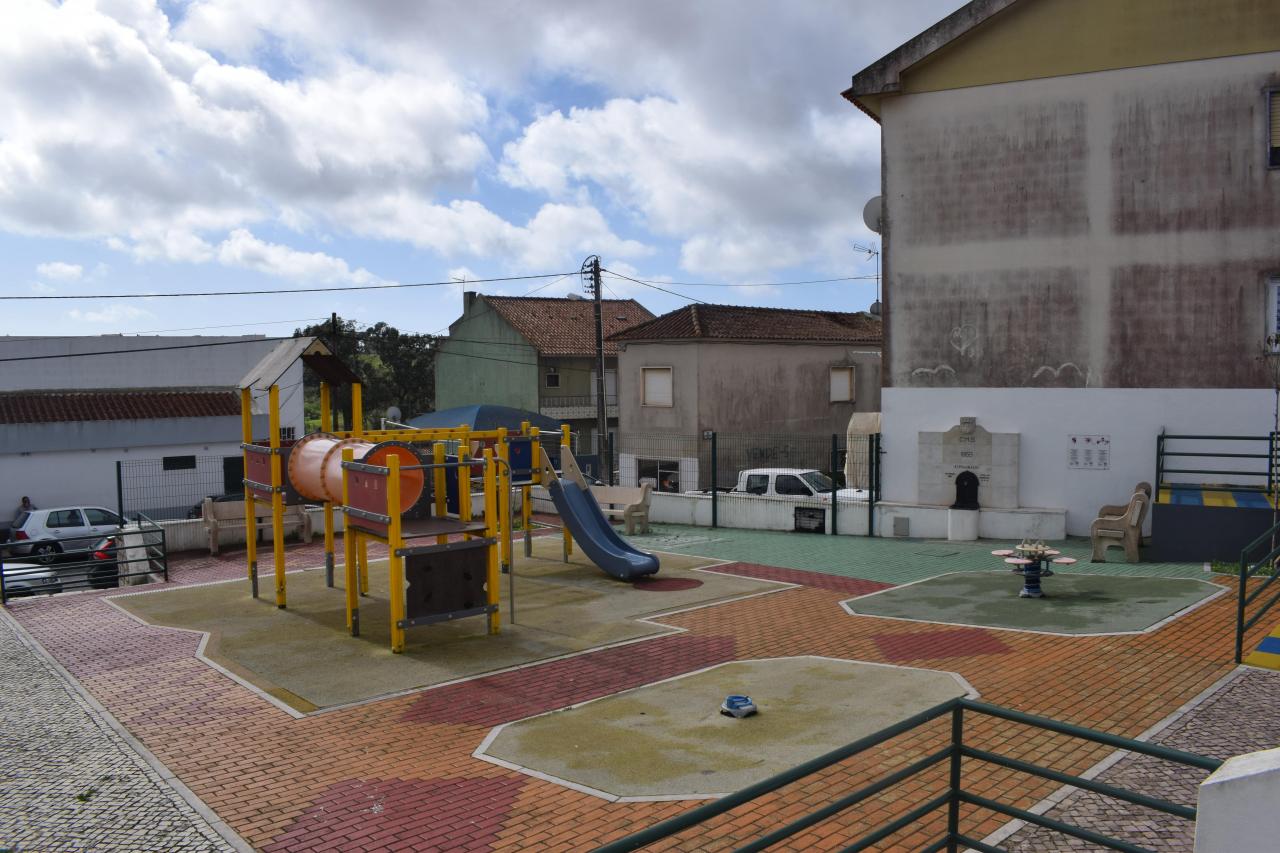 Parque Infantil do Largo das For&ccedil;as Armadas